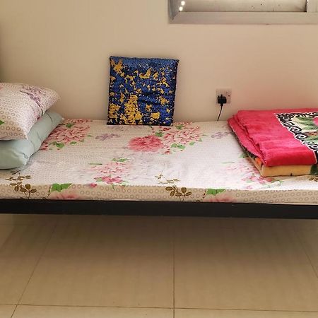Yahia Guest House Abu Dhabi Ngoại thất bức ảnh