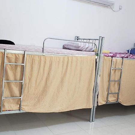 Yahia Guest House Abu Dhabi Ngoại thất bức ảnh