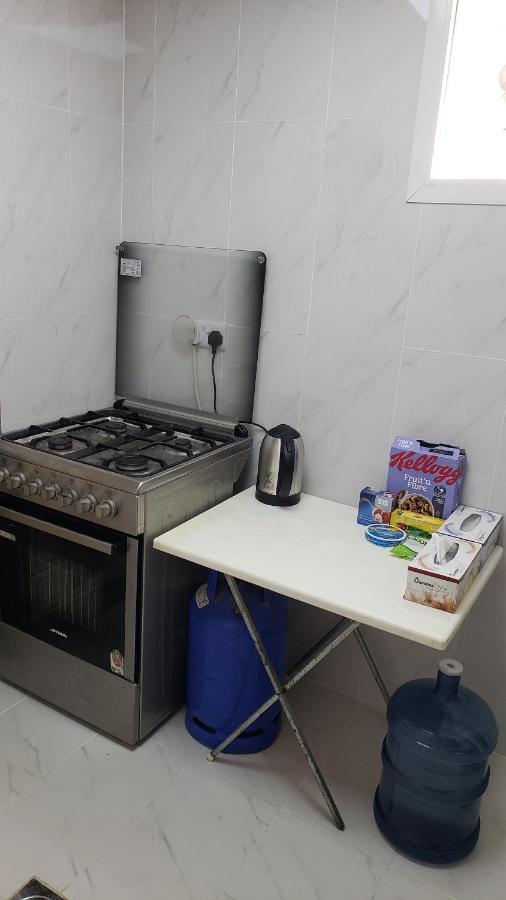 Yahia Guest House Abu Dhabi Ngoại thất bức ảnh
