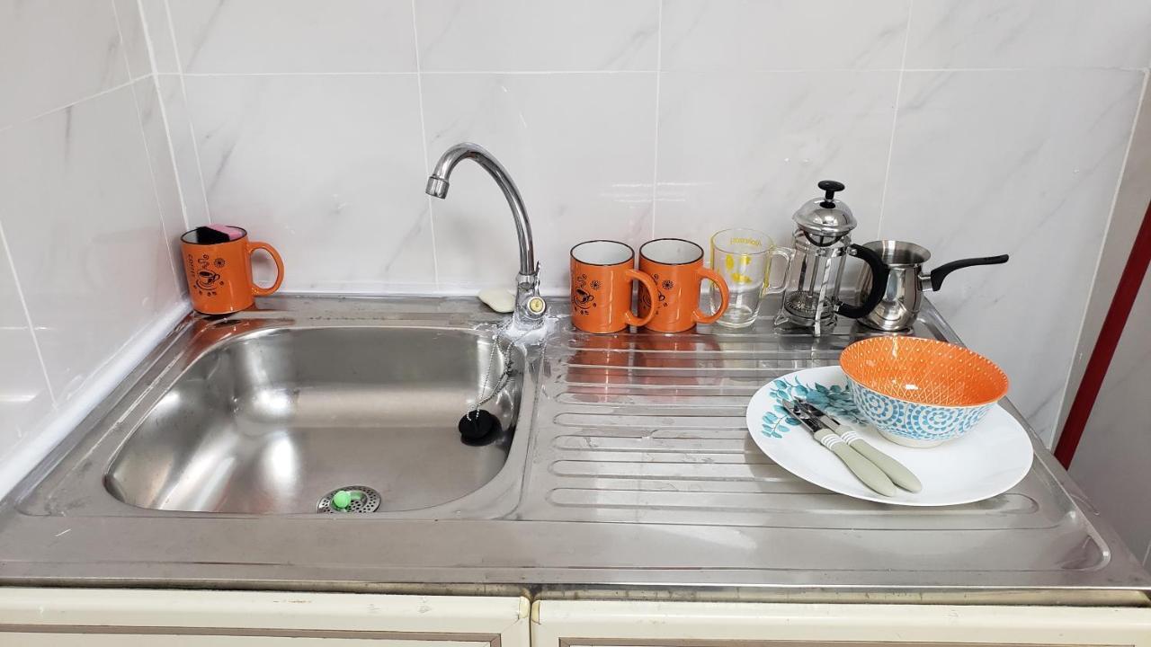 Yahia Guest House Abu Dhabi Ngoại thất bức ảnh