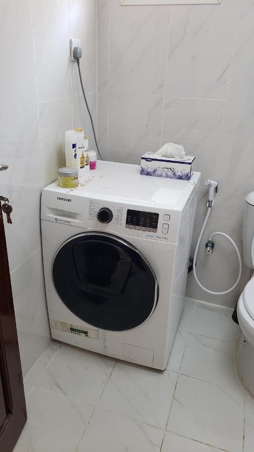 Yahia Guest House Abu Dhabi Ngoại thất bức ảnh
